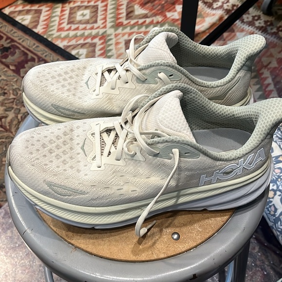 Hoka Clifton 9 - used - men’s 10.5 - 279 miles run on them - Picture 3 of 14